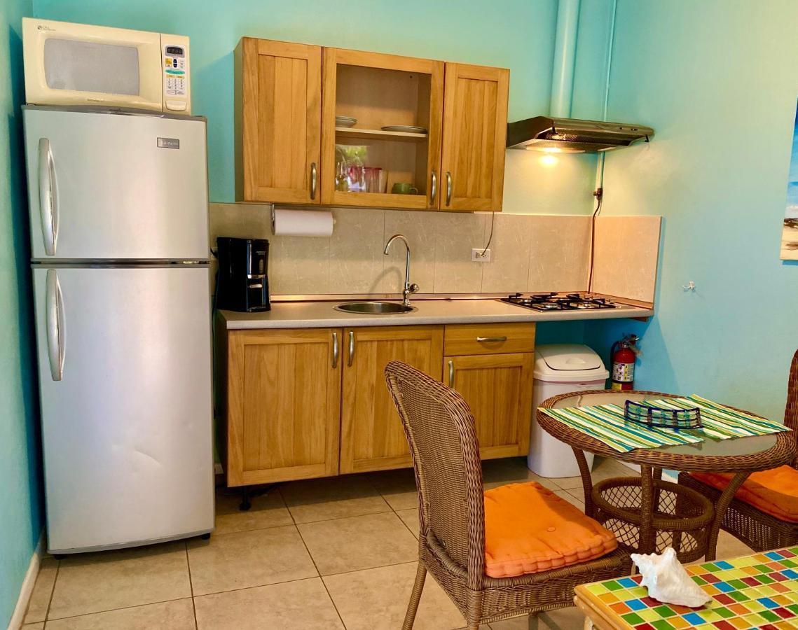 Little Paradise Aruba Vacation Apartments Palm Beach Exterior foto