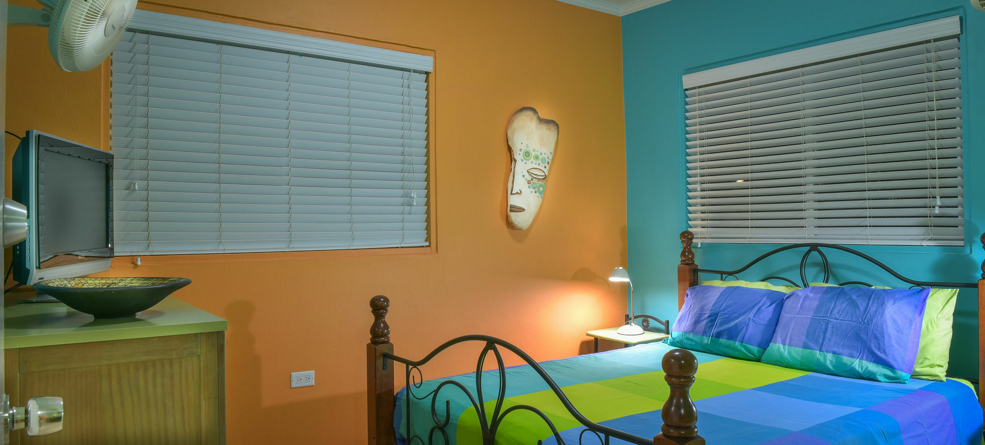 Little Paradise Aruba Vacation Apartments Palm Beach Exterior foto